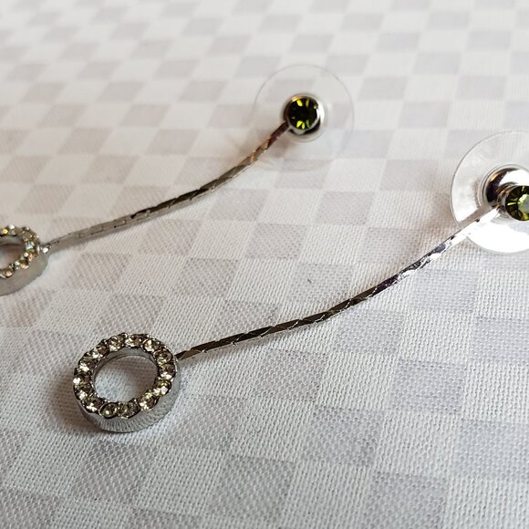 Vintage Dangle Earrings with green rhinestones - Picture 6 of 6